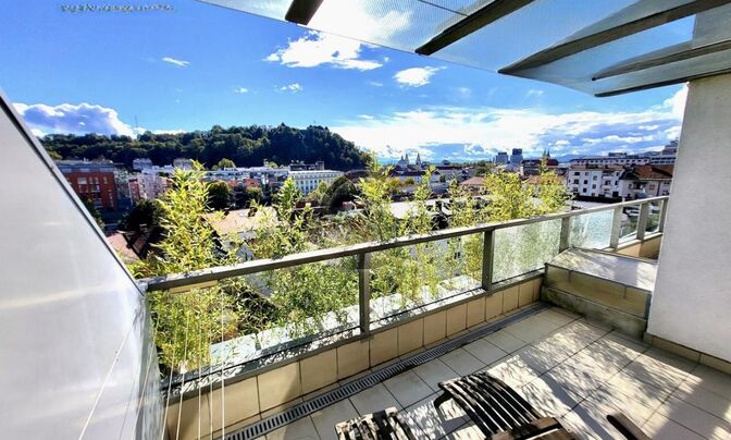 Four-room apartment in the center