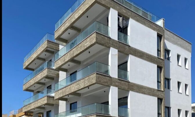 2 Bedroom Penthouse For Sale in Mesa Geitonia, Limassol