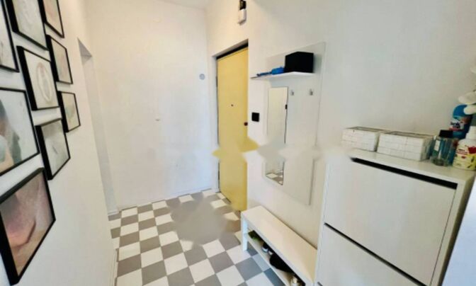 Квартира Пазубио, Центр