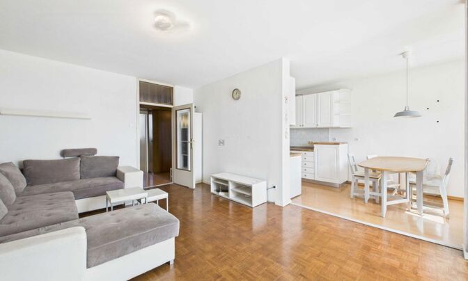 Apartment, 3-room, Bezigrad