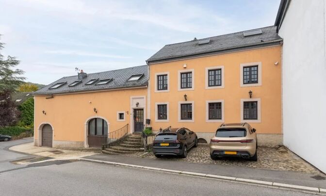 Semi-detached house 7 bedrooms for sale in Senningen