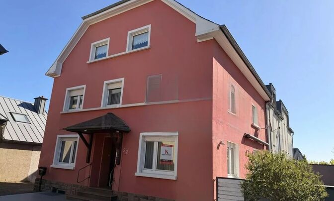 Semi-detached house 6 bedrooms for sale in Hosingen