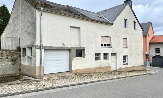 House 4 bedrooms for sale in Lenningen