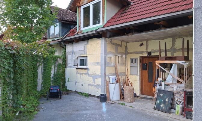 Three-story house Rakovnik