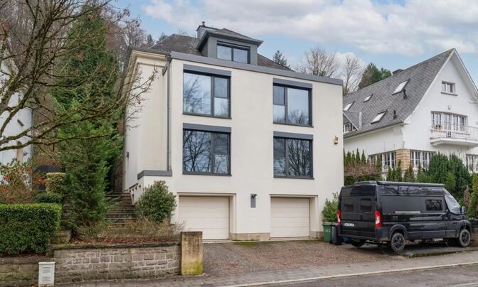 Villa 4 bedrooms for sale in Luxembourg-Dommeldange