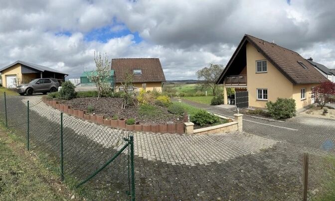 House 4 bedrooms for sale in Ettelbruck