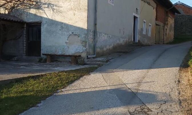 House, Zarechye, Il. Bistritsa