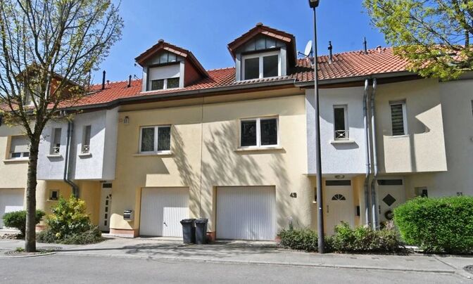 Detached house 4 bedrooms for sale in Luxembourg-Weimerskirch
