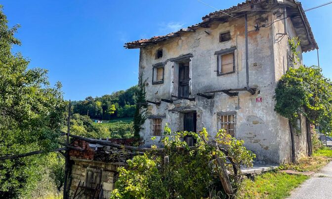 House, Vrhovlje pri Kojskem