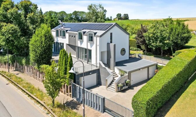 House 4 bedrooms for sale in Limpach