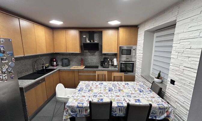 Detached house 3 bedrooms for sale in Larochette