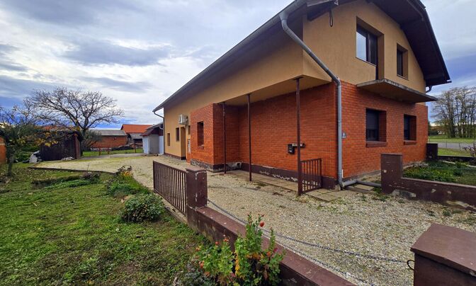 House in Dobrovnik