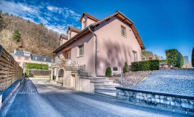 Detached house 3 bedrooms for sale in Septfontaines