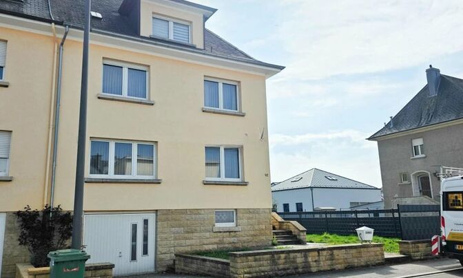 House 4 bedrooms for sale in Dudelange