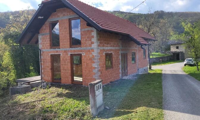 House, Blue Hill