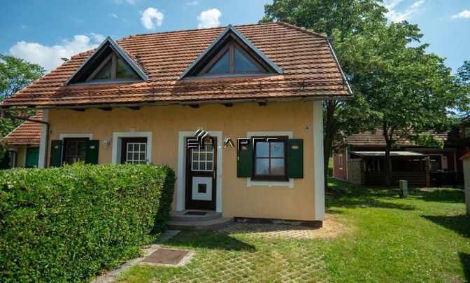 Chattez ob Savi Duplex House