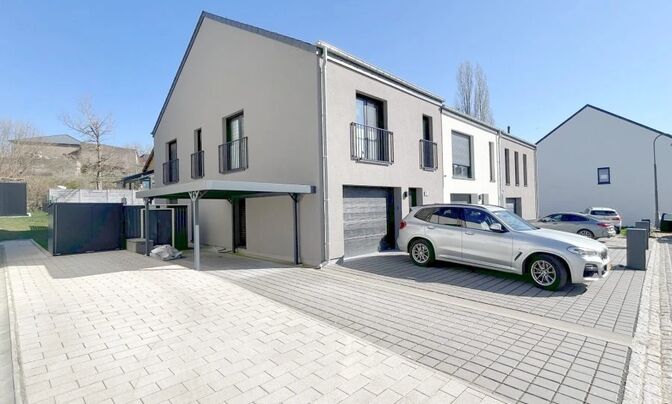 House 4 bedrooms for sale in Bettange-Sur-Mess