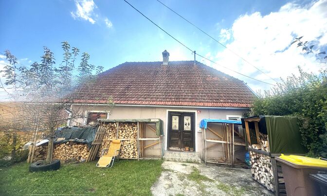 House, Vimol by the Suburb