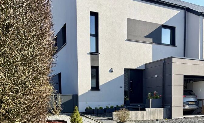 Semi-detached house 5 bedrooms for sale in Asselborn