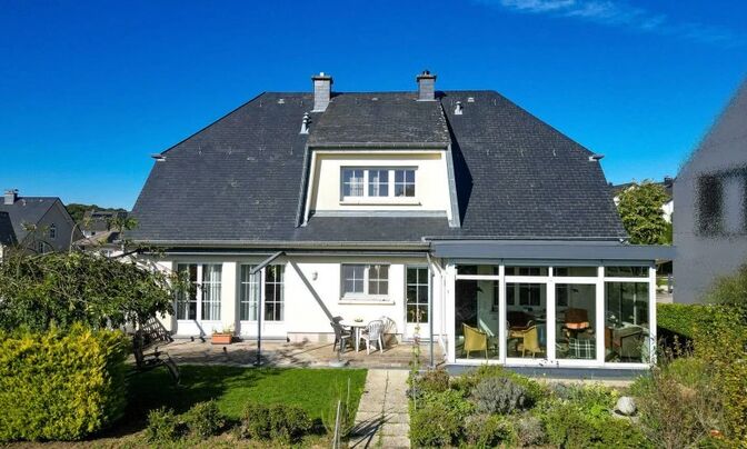 House 3 bedrooms for sale in Goeblange