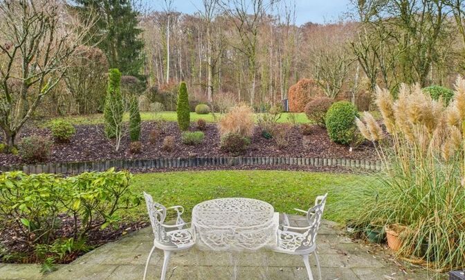 Detached house 5 bedrooms for sale in Schrassig