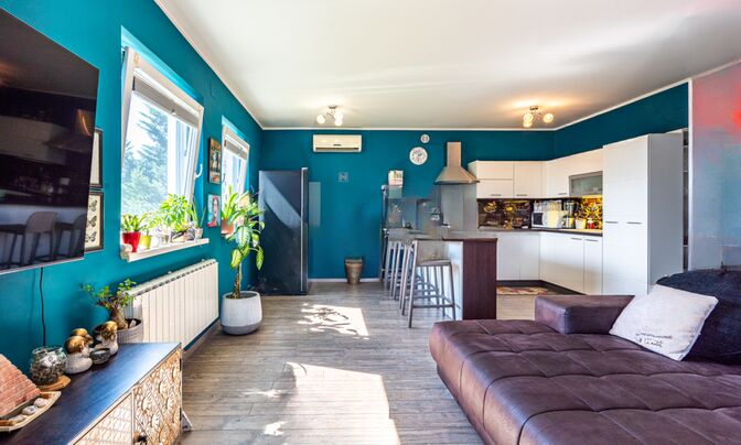 Apartment with a large terrace