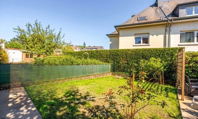 Duplex 3 bedrooms for sale in Strassen