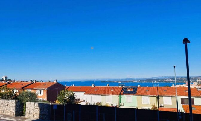 Three-room apartment Koper