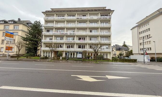 Apartment 2 bedrooms for sale in Luxembourg-Belair
