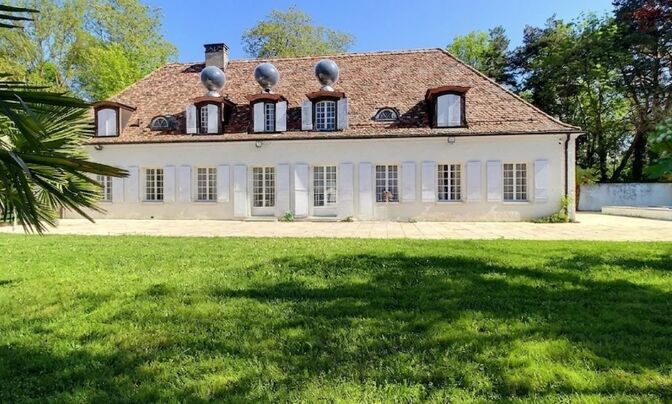 Single house 10 rooms