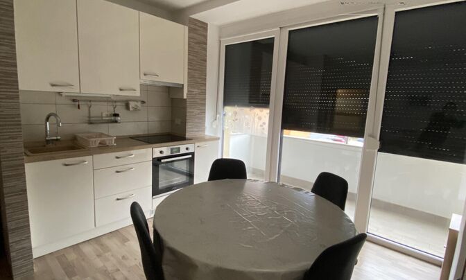 Three-room apartment Livade