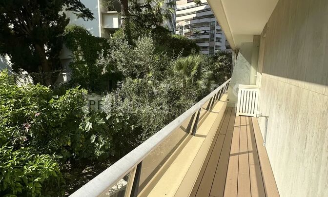 Apartment Monaco, Jardin Exotique