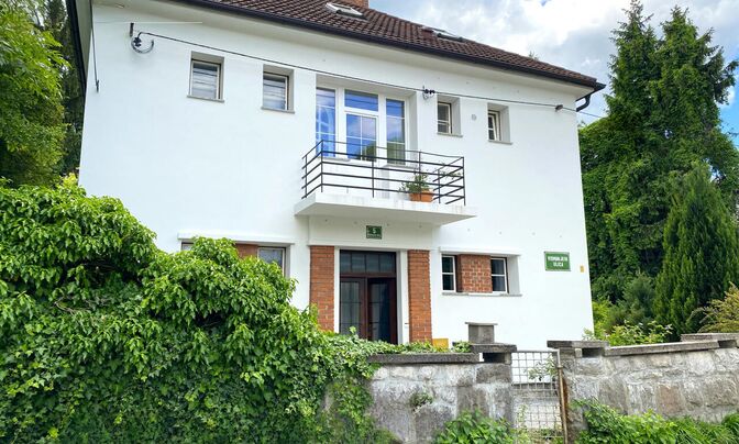 Квартира, более 5 комнат