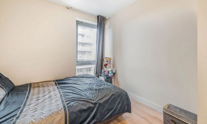 Trentham Court, North Acton
