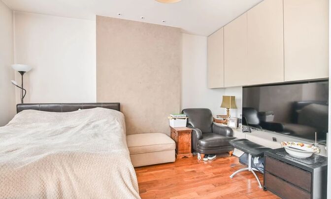 Ladbroke Grove, North Kensington