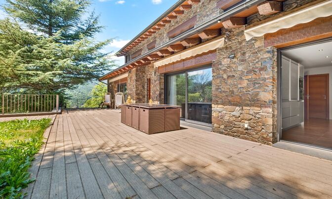 Exclusive chalet for sale in Anyós