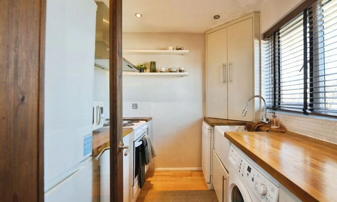 1 Trenmar Gardens