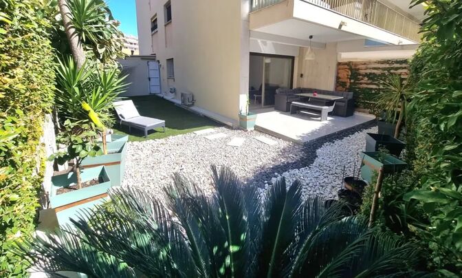 Villa Cannes Centreville