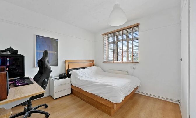 Bromyard Avenue, Acton