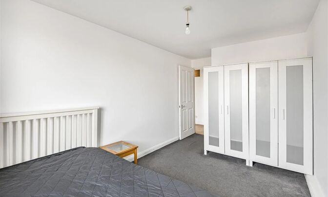 Sandifer Drive, Cricklewood