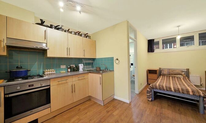 Hazlewood Crescent