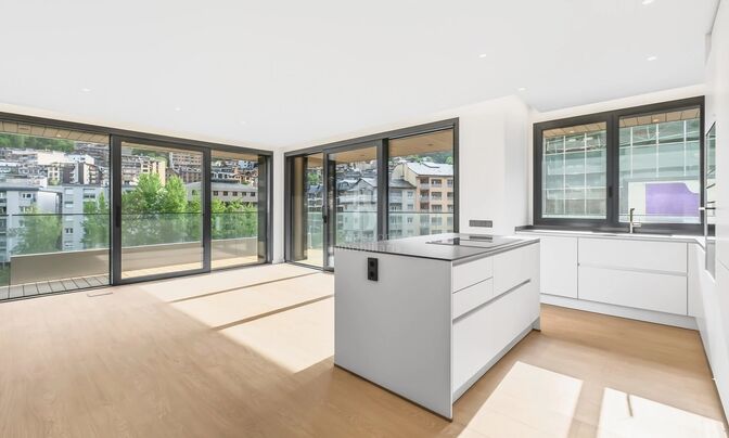Apartment for sale in Escaldes Engordany, 3 bedrooms