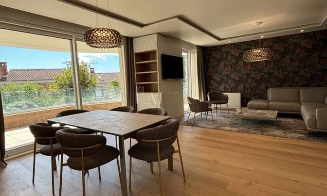 Four-room apartment in the center of Opatija