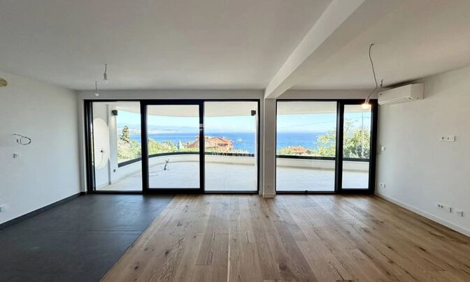 Four-room apartment in the center of Opatija