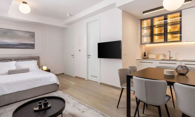 Two-room apartment in the center