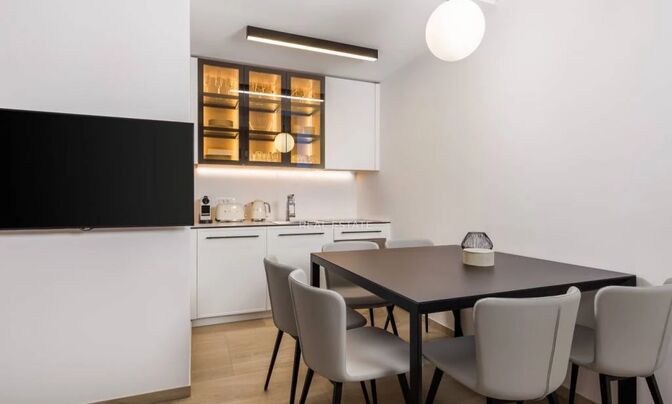 Two-room apartment in the center