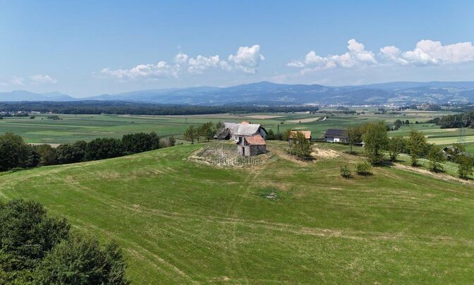 House, farm near Slovenska Bistrica