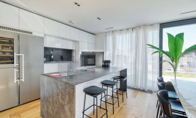 Apartment in the Pink Valley