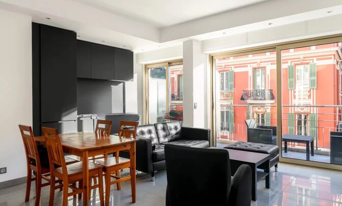 Apartment Monaco, Port