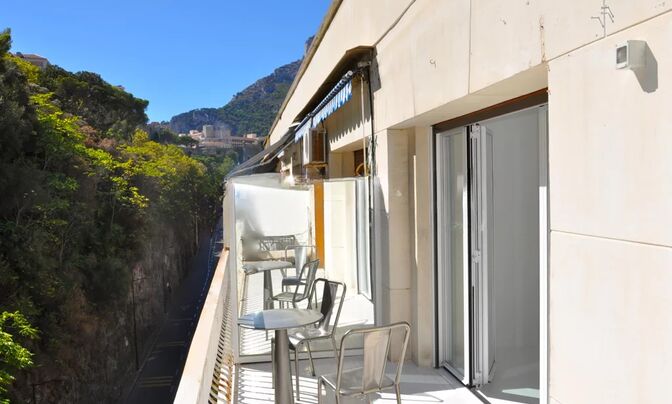 Apartment Monaco, Port
